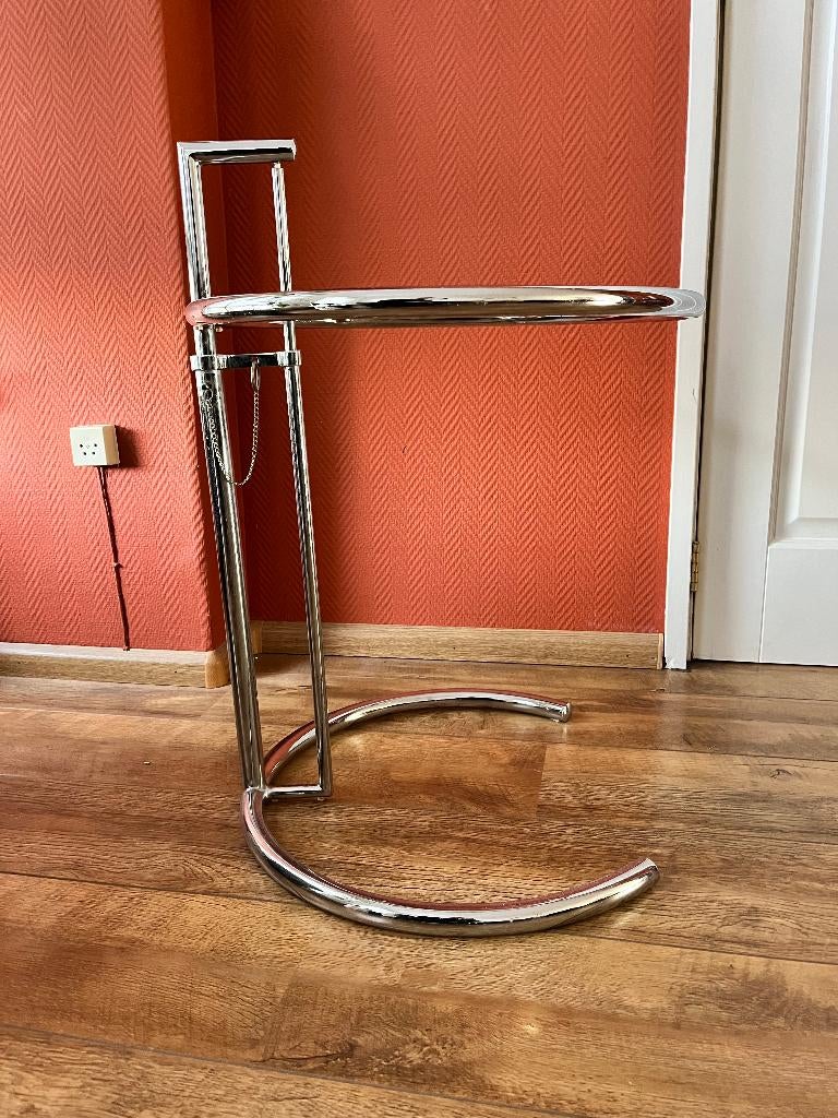 Eileen Gray bijzettafeltje, Minder dan 55 cm, Rond, Ophalen, 45 tot 60 cm