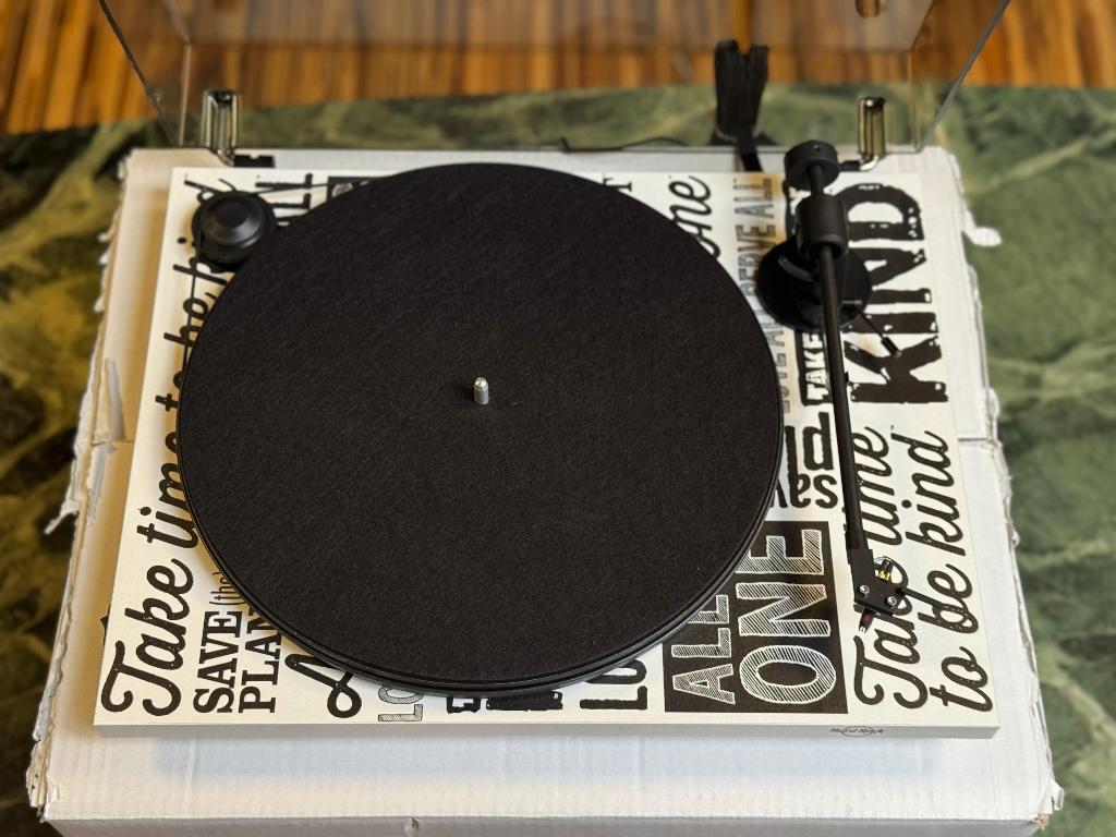 Pro-Ject Primary E - Hard Rock Cafe Platenspeler, Ophalen, Nieuw, Platenspeler, Overige merken