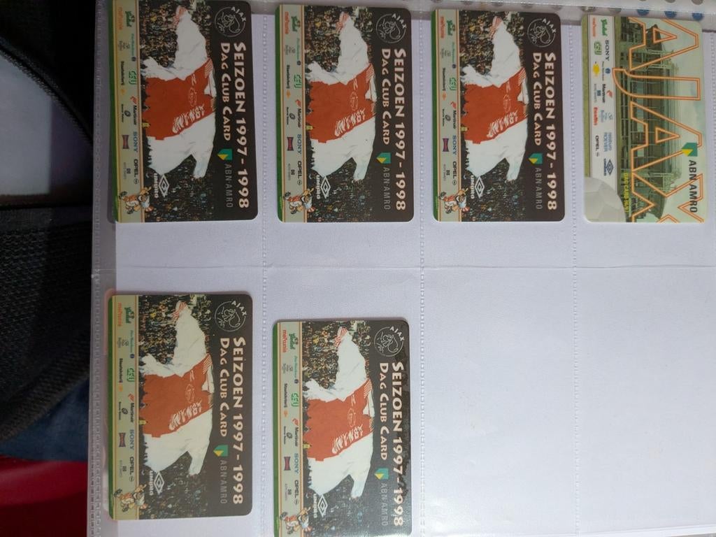 Arena kaarten/seizoens kaarten, Ophalen of Verzenden, Buitenlandse clubs