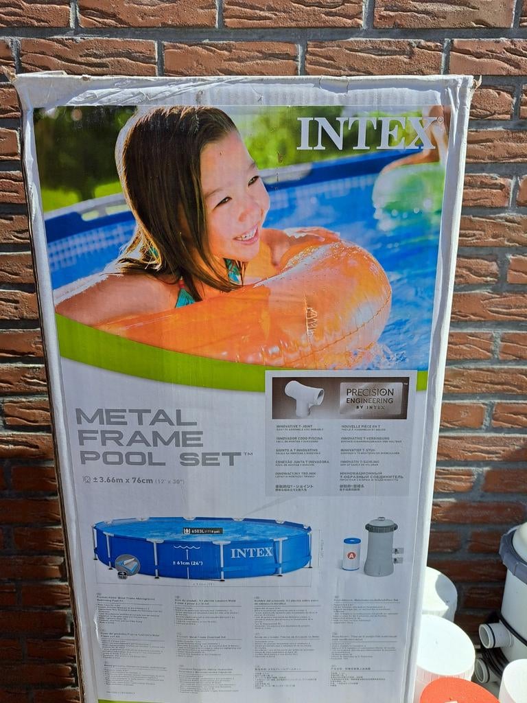 Intex zwembad 366cm rond met toebehoren, Tuin en Terras, Zwembaden, Zo goed als nieuw, Opzetzwembad, Minder dan 80 cm, 200 tot 400 cm