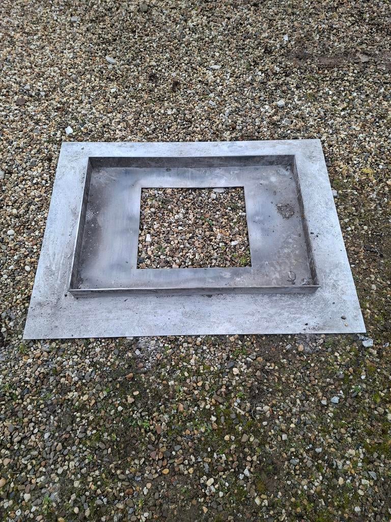 Stalen luik, Ophalen, Minder dan 80 cm, Dakraam