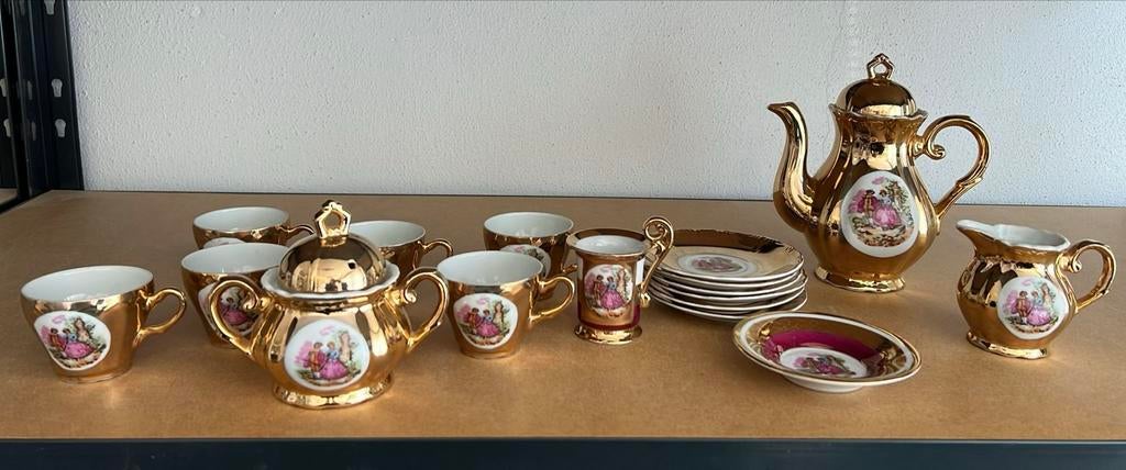 Vintage Goudkleurig servies met Victorian Couple, Ophalen