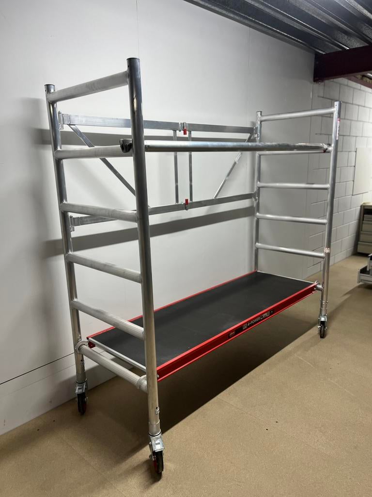 Kamersteiger TE HUUR, Doe-het-zelf en Verbouw, Steigers, Ophalen, Zo goed als nieuw, Rolsteiger of Kamersteiger, 2 tot 5 meter