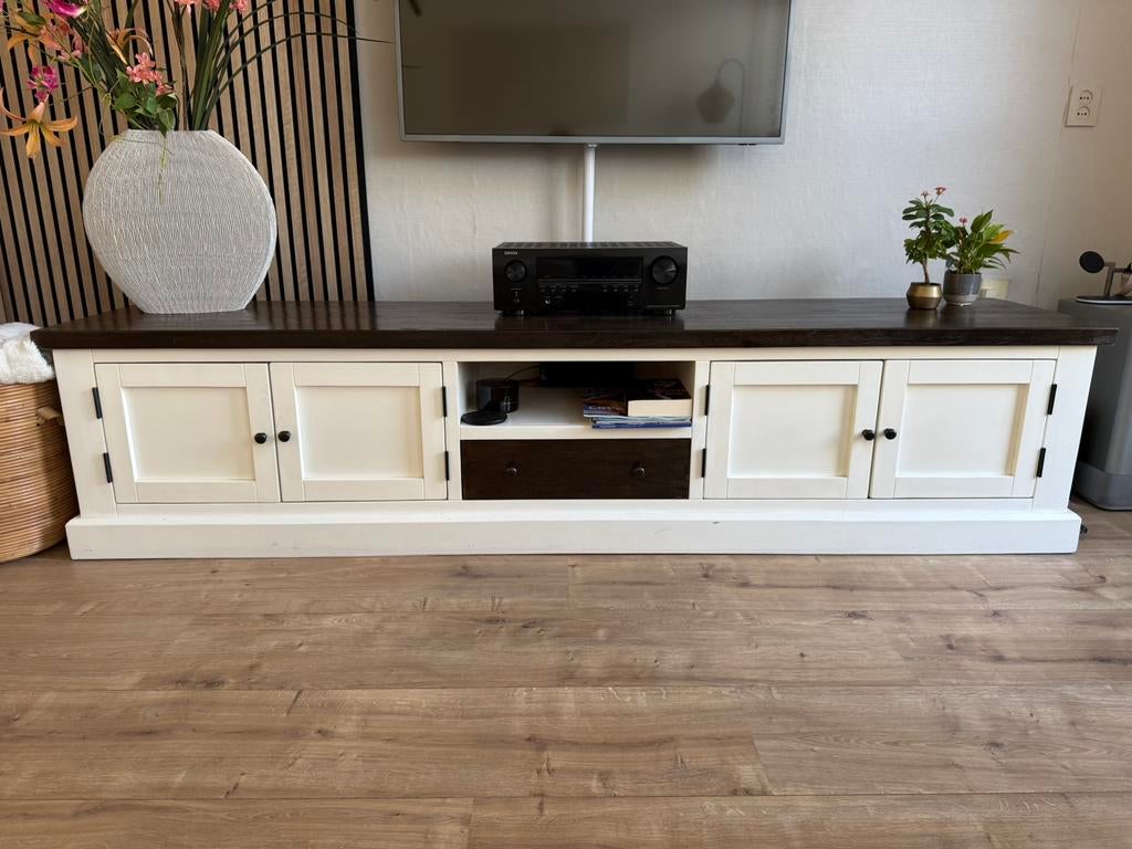 Massief Tv meubel dressior kast nu ophalen 65,-, Gebruikt, Ophalen of Verzenden, 200 cm of meer, Minder dan 100 cm