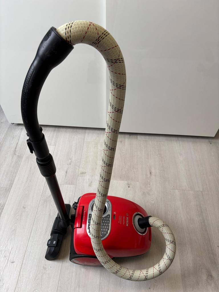 Bosch mooie en sterke stofzuiger, Witgoed en Apparatuur, Stofzuigers, Ophalen of Verzenden, Zo goed als nieuw