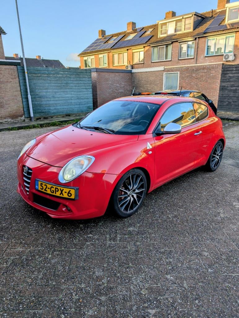 Alfa Romeo MiTo 1.4 Turbo 114KW 2008 Rood, Auto's, Alfa Romeo, Voorwielaandrijving, Zwart, 4 cilinders, 400 kg
