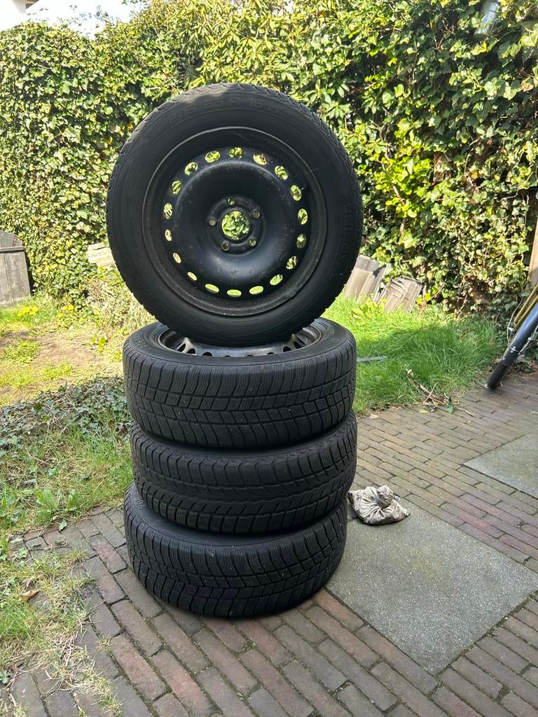 Banden op stalen velg 205/55 R16 Renault Megane, Ophalen, Gebruikt, 16 inch, Banden en Velgen