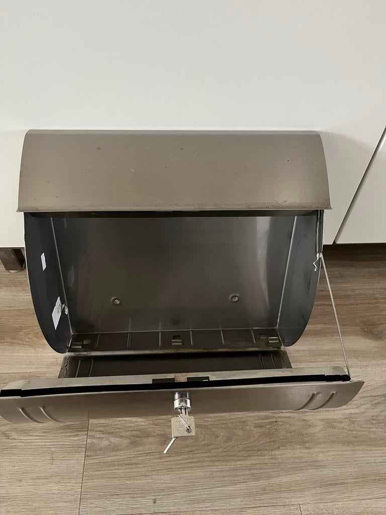 Nette RVS brievenbus, Ophalen of Verzenden, Gebruikt, Rvs, Wandbrievenbus