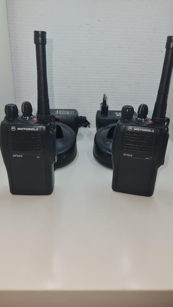 Motorola GP 344 UHF portofoons compleet, Telecommunicatie, Portofoons en Walkie-talkies, Ophalen, Zo goed als nieuw, 5 tot 15 km