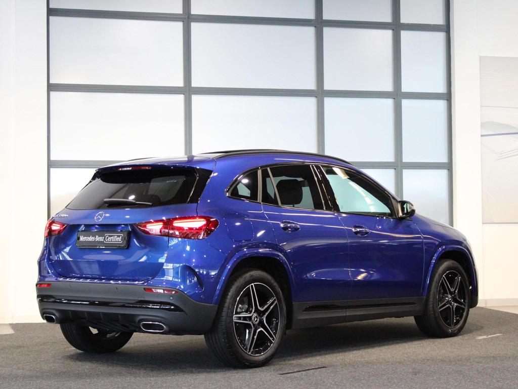 Mercedes-Benz GLA 250 e Star Edition AMG Line Panorama dak, Stof, 4 cilinders, 16 kWh, Blauw