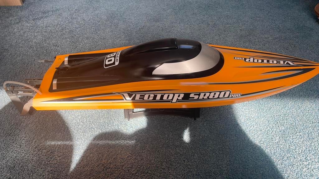 Vector SR80, Hobby en Vrije tijd, Modelbouw | Boten en Schepen, Ophalen, Zo goed als nieuw