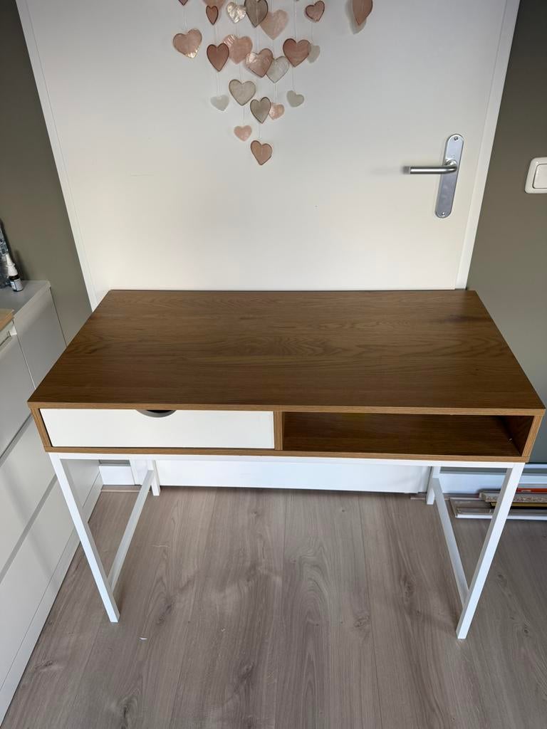 Tienerbureau hout/wit zo goed als nieuw, Ophalen of Verzenden, Zo goed als nieuw