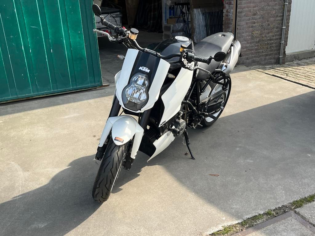 KTM 990 Super Duke uit 2006 - Krachtige Naked Bike, 2 cilinders, Motorrijbewijs A, Bedrijf, Naked bike