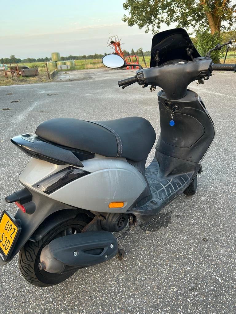 Piaggio Zip 50cc 4-takt scooter, Ophalen, Gebruikt, Benzine, Piaggio