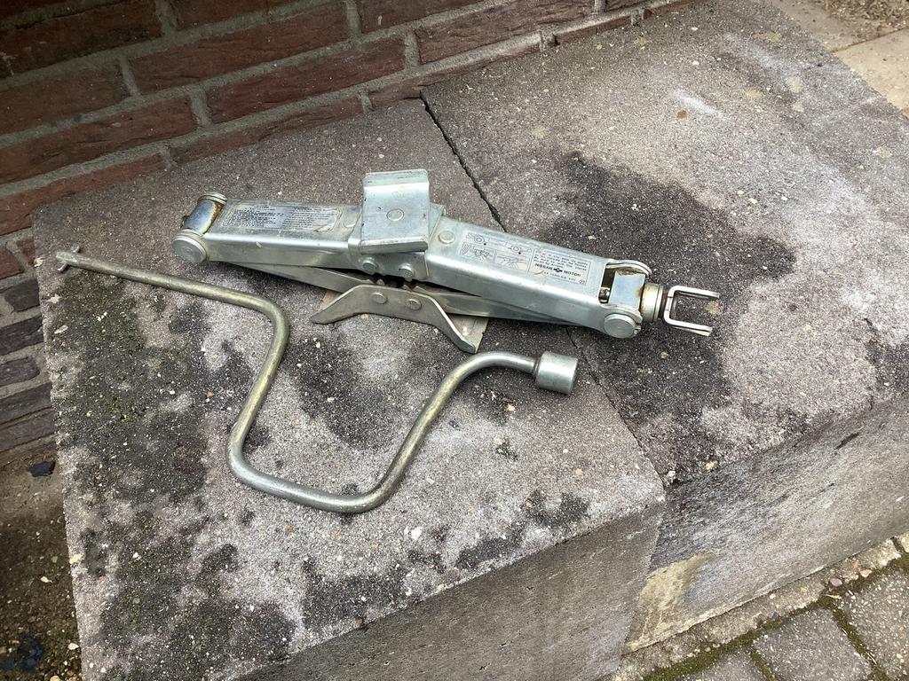 Original Nissan krik, Ophalen, Gebruikt, Schaarkrik