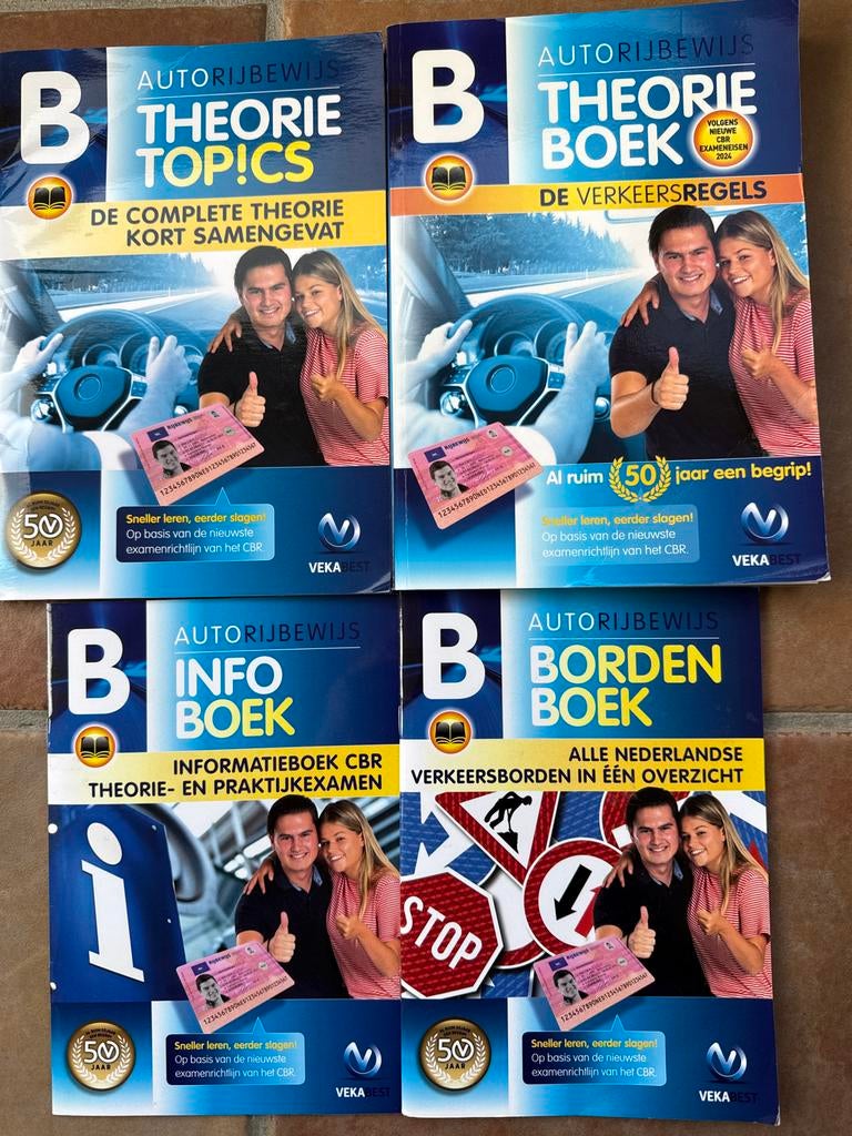 Auto Theorieboek VekaBest Editie, Ophalen of Verzenden, Zo goed als nieuw, Overige niveaus, Nederlands