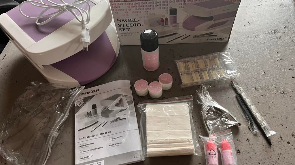 Silver crest nagelstudio uv lamp bijbehorende spulletjes, Ophalen of Verzenden, Zo goed als nieuw, Handen en Nagels, Toebehoren