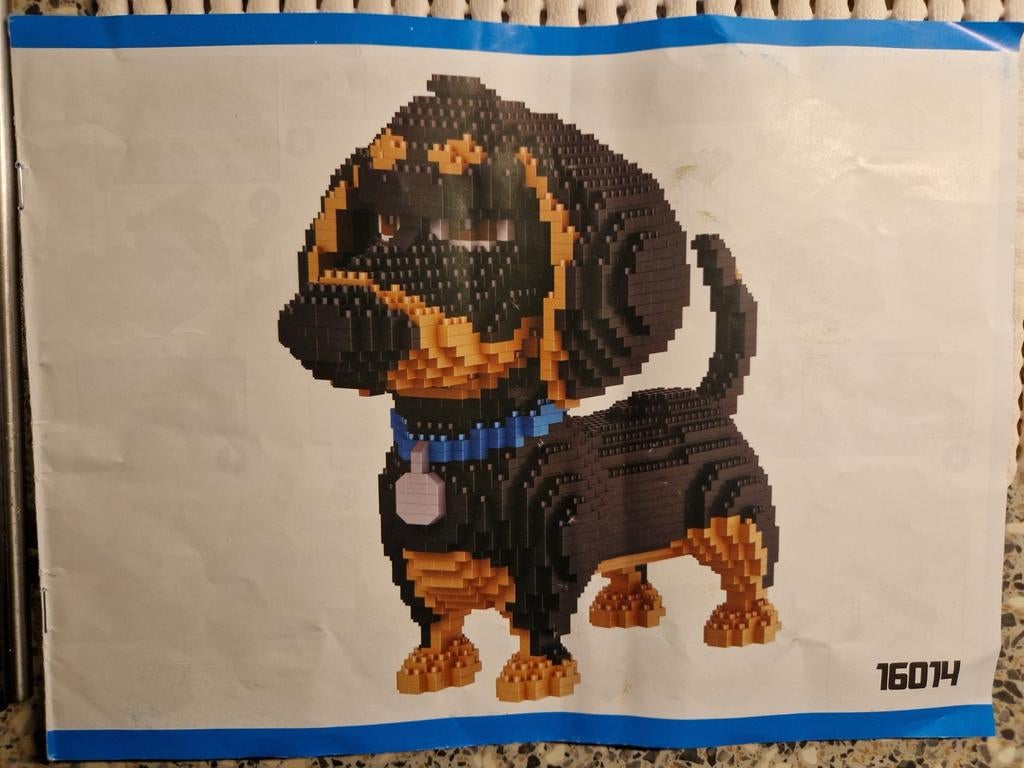 Teckel bouwstenen figuur - Zwart met bruine accenten, Ophalen of Verzenden, Zo goed als nieuw, Overige merken