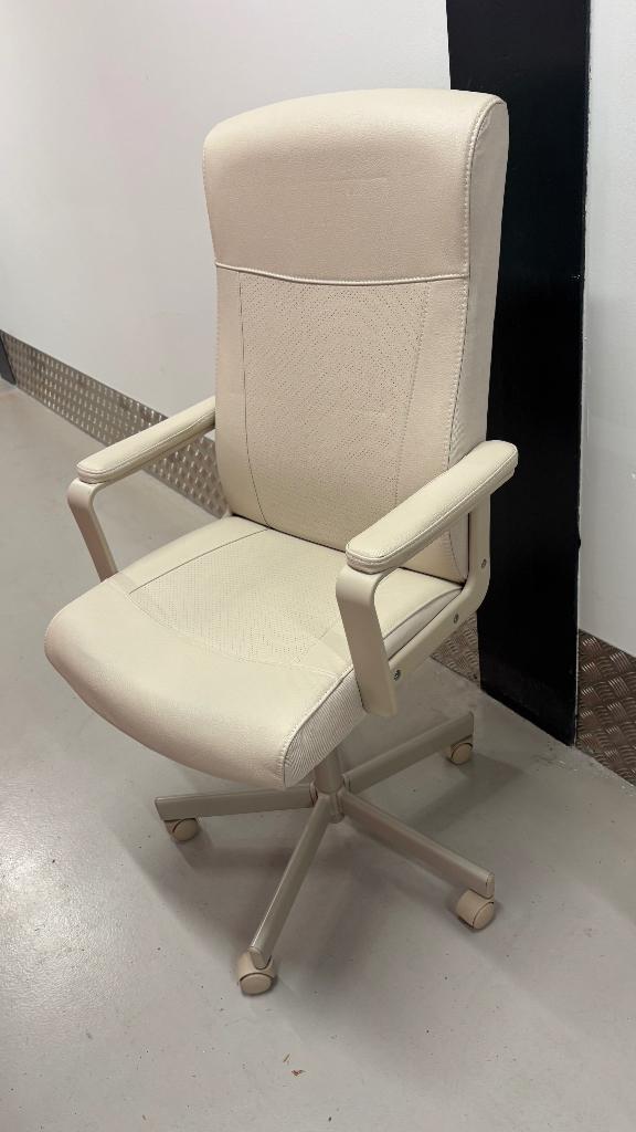 Ikea bureaustoel  MILLBERGET beige, Huis en Inrichting, Bureaustoelen, Ophalen, Beige, Zo goed als nieuw, Bureaustoel