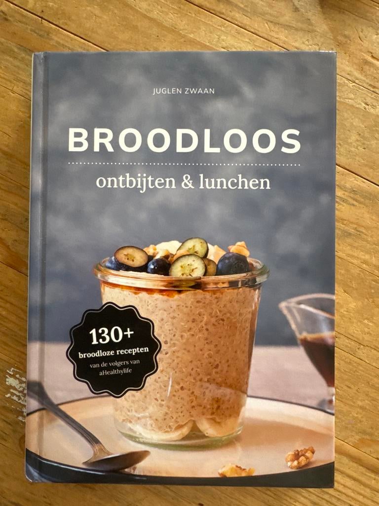 Broodloos ontbijten & lunchen - Juglen Zwaan, Boeken, Ophalen of Verzenden, Zo goed als nieuw, Overige typen, Gezond koken