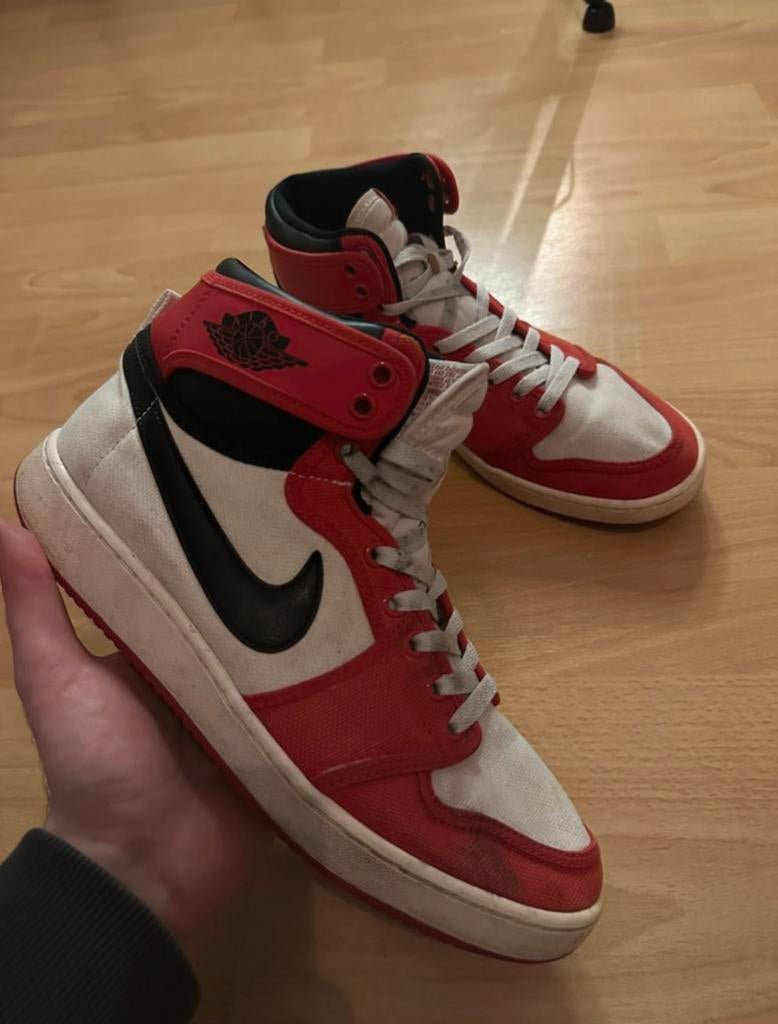 Jordan 1 KO, Ophalen of Verzenden, Zo goed als nieuw, Schoenen