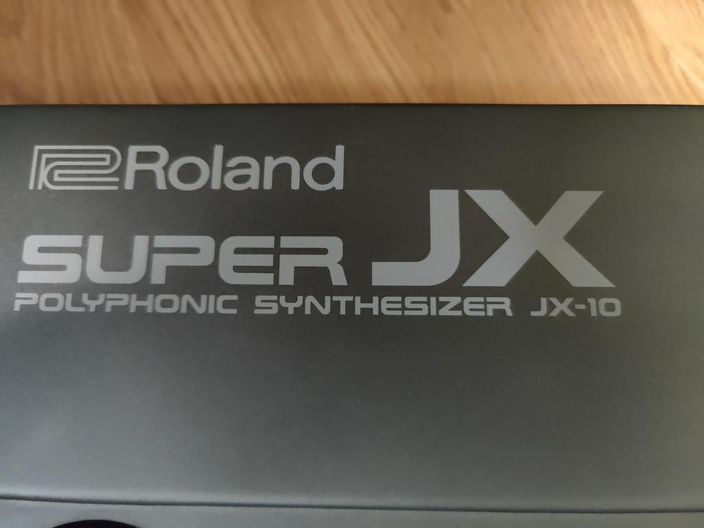 Roland Super JX-10, Muziek en Instrumenten, Synthesizers, Ophalen, Zo goed als nieuw, Overige aantallen, Roland