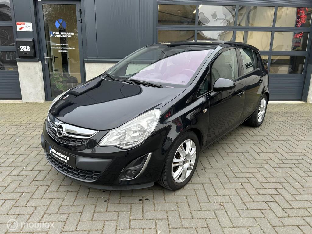 Opel Corsa 1.4 16V Cosmo 5D Airco NAP 120.000 km Zeer netjes, Auto's, Voorwielaandrijving, Euro 5, Gebruikt, Zwart