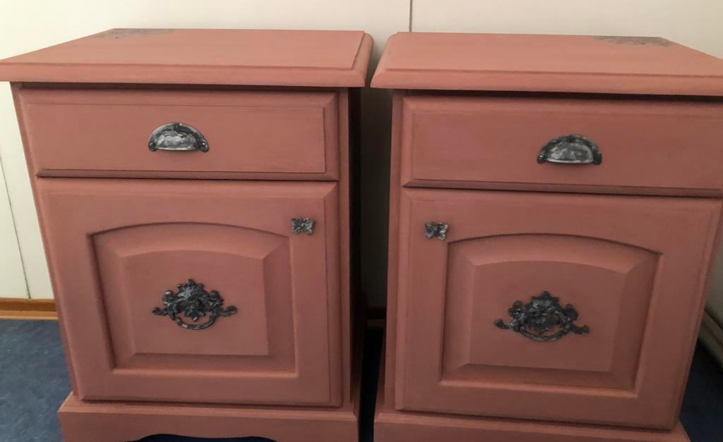 Twee nachtkastjes in krijtverf, Ophalen, Nieuw, Hout, Minder dan 45 cm