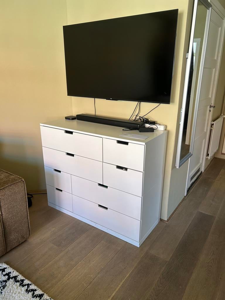 Witte ladekast NORDLI met 8 laden, Huis en Inrichting, Kasten | Ladekasten, Overige materialen, 5 laden of meer, 100 tot 150 cm