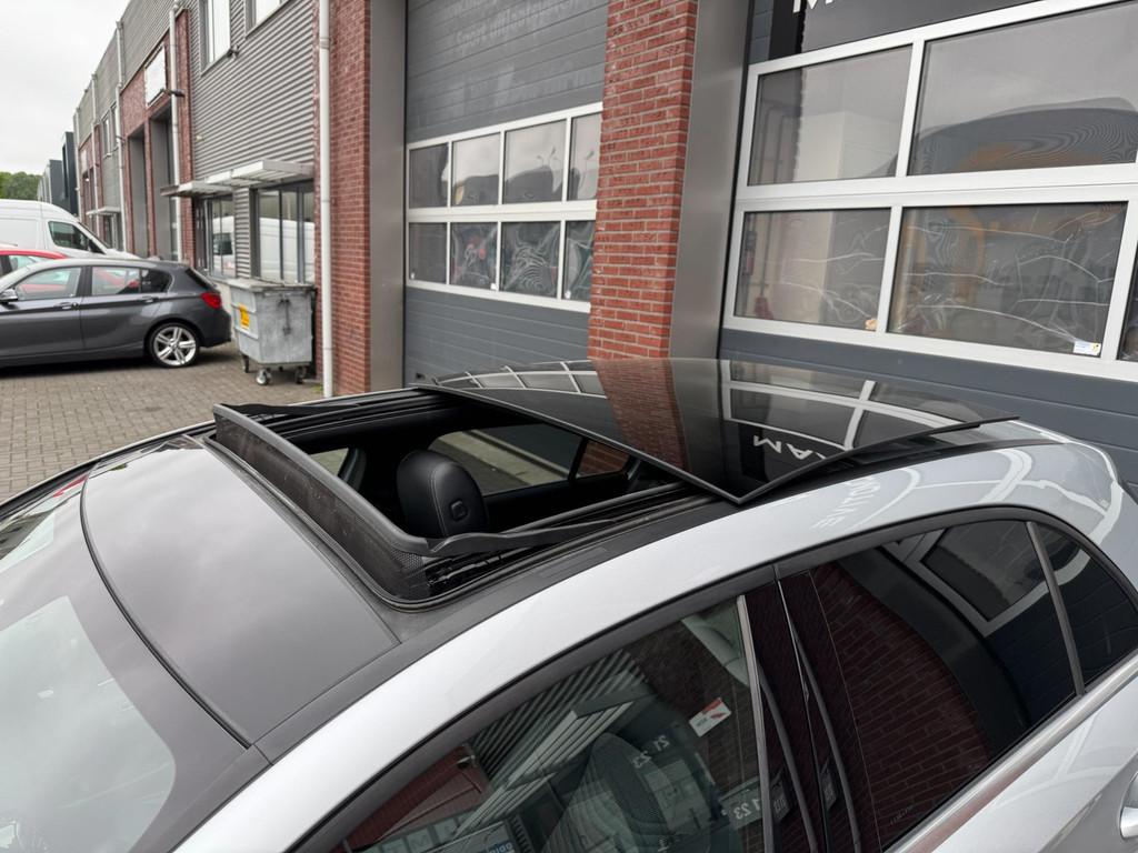 Mercedes-Benz A-klasse A200 LED Pano Widescreen Camera Navi, Gebruikt, 4 cilinders, Leder en Stof, 163 pk
