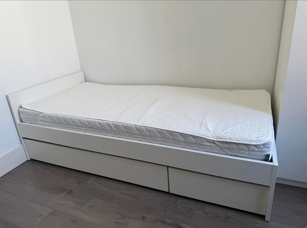IKEA Bed + JYSK Matras + Matrasbeschermer  ZO GOED ALS NIEUW, Ophalen, Gebruikt, 90 cm, Eenpersoons
