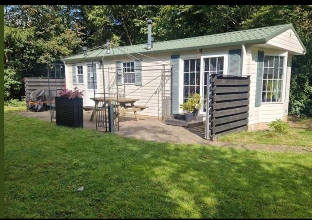 Chalet te huur Witterzomer, 5 personen, 2 slaapkamers, Speeltuin, Landelijk