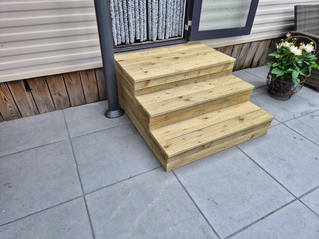 van opstap tot bordes trap, alles in de maat die U wilt!, Ophalen of Verzenden, Nieuw