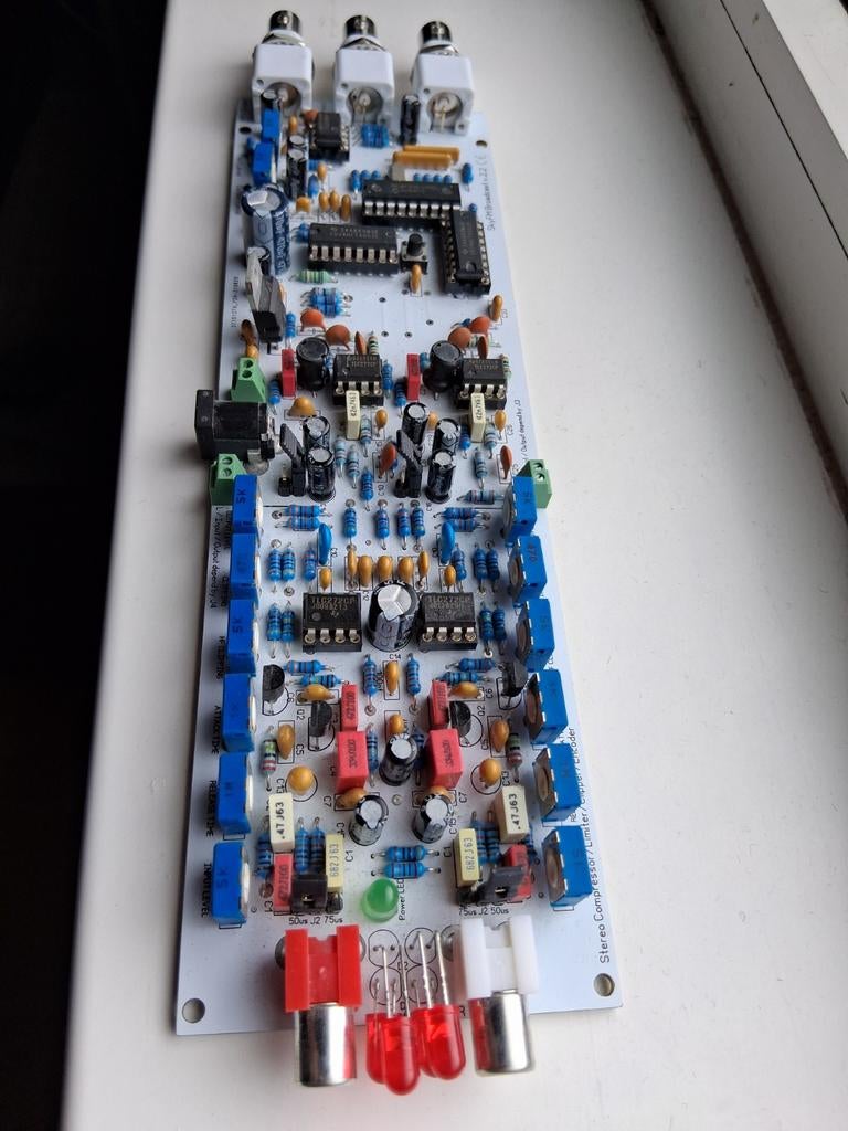 Stereocoder met Compressor Limiter, Ophalen of Verzenden, Zo goed als nieuw