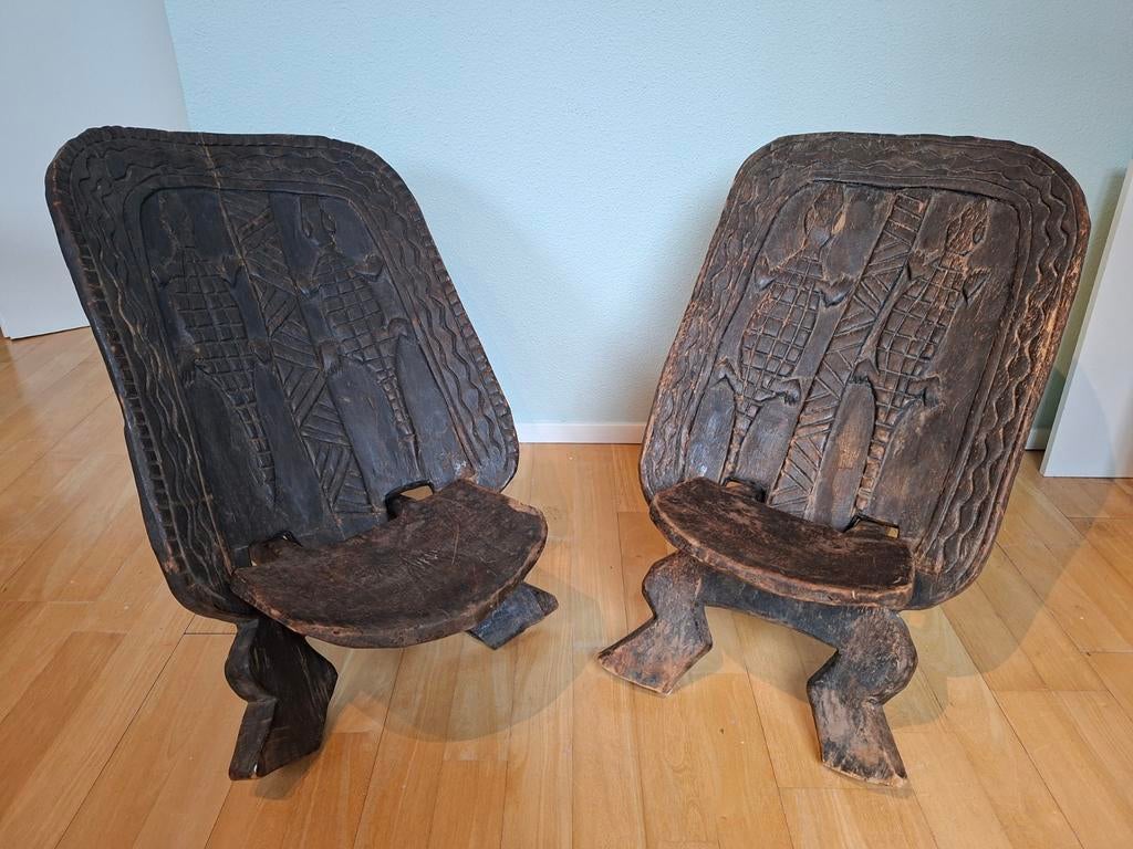 Afrikaanse stoeltjes, chief chairs, Ophalen