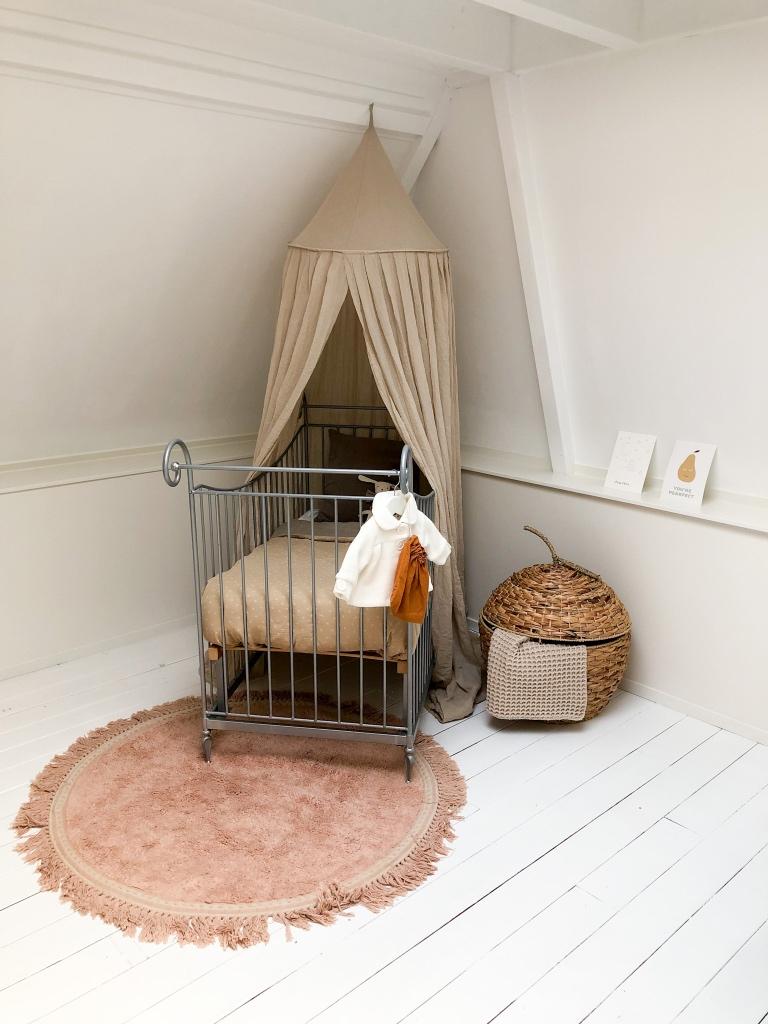 Prachtig brocante gietijzeren ledikant incl. matrasje, Kinderen en Baby's, Babywiegjes en Ledikanten, Ophalen, Zo goed als nieuw