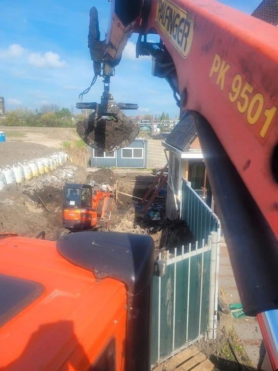 Minikraan huren rupsdumper  knijper auto materiaal afvoeren, Tuinonderhoud of Snoeiwerk