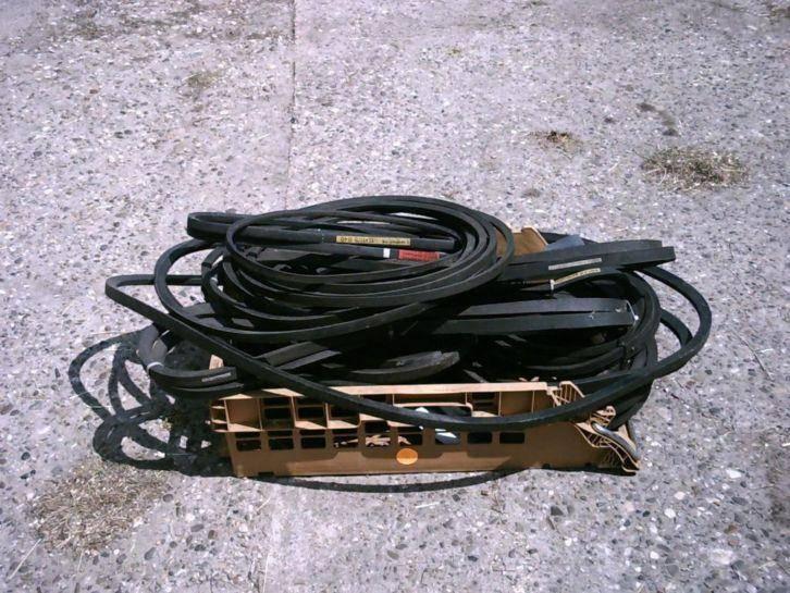 🌈  Te koop Nieuwe V-snaren / v-snaar / poelie riem 🌈, Ophalen, Nieuw