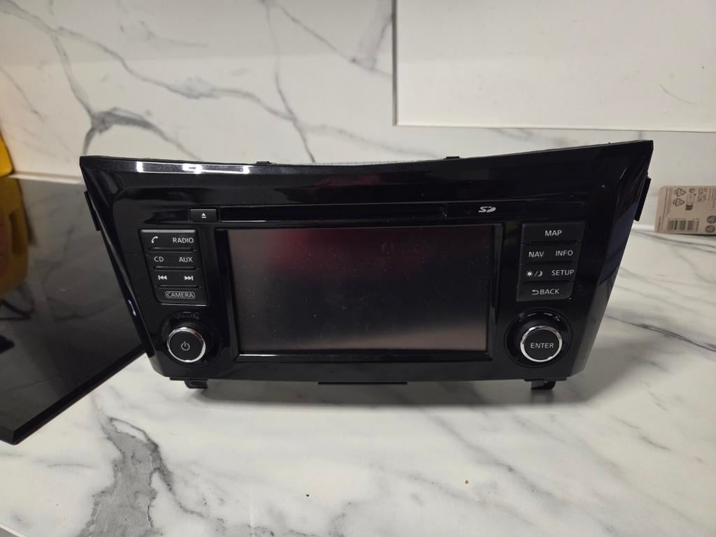 Nissan Qashqai autoradio en autonavigatie J11, Auto diversen, Ophalen