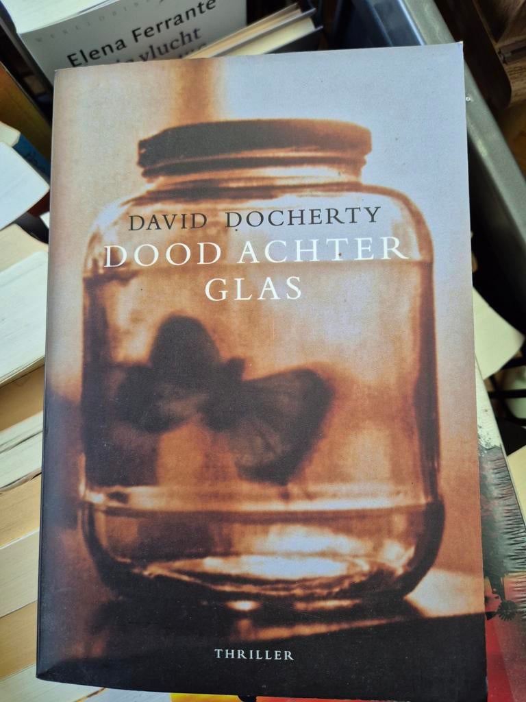 D. Docherty - Dood achter glas, Boeken, Ophalen of Verzenden, Zo goed als nieuw, D. Docherty