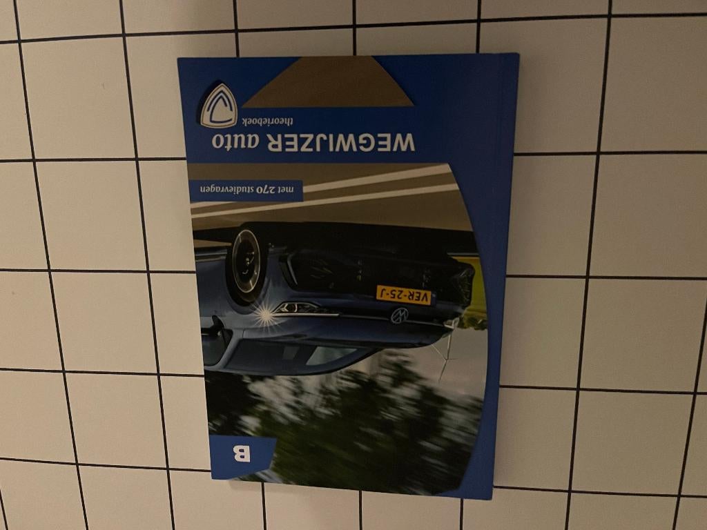 boek cursus auto theorie boek vejo nieuwste of oefen versie, Niet van toepassing, Ophalen of Verzenden, Zo goed als nieuw, Alpha