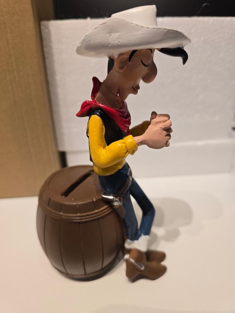 Luky Luke figuur, spaarpot, Ophalen of Verzenden, Nieuw, 1:35 tot 1:50, Figuur of Figuren