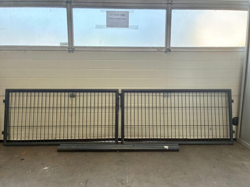 Dubbele Tuinpoort - 75 x 300 cm - Antracietgrijs RAL 7016, Gebruikt, Hekwerk Centrale Twente, Industriestraat 8a, 7582CR Losser