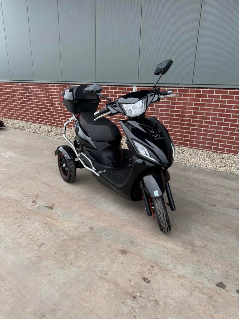 Scootmobiel Nipponia Pride 3-wiel – zo goed als nieuw, Diversen, Pride, Ophalen of Verzenden, Zo goed als nieuw, 16 km/u of meer