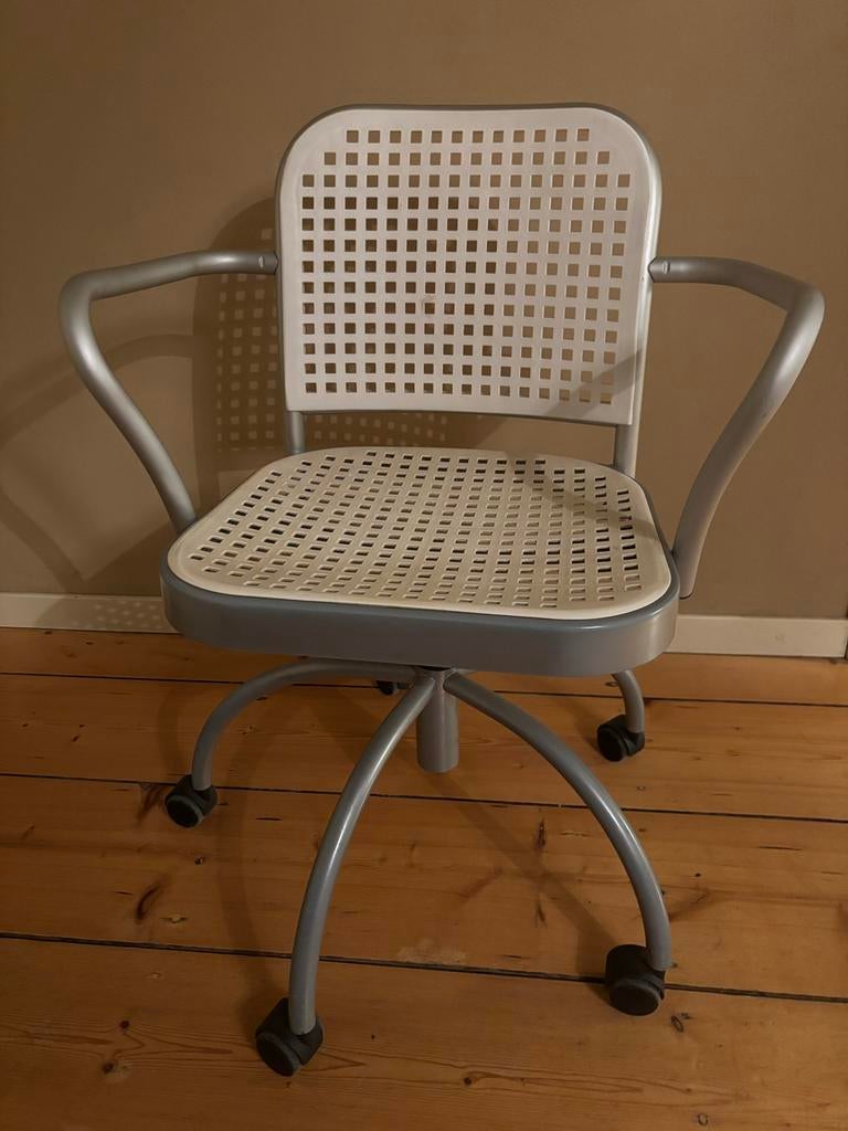 DePadova Silver Swivel Chair - Vico Magistretti, Ophalen, Gebruikt, Wit, Bureaustoel