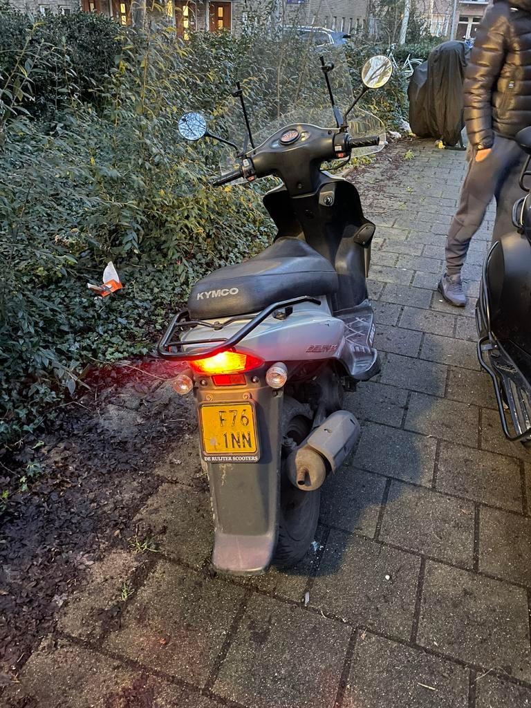 Kymco agility 50, Fietsen en Brommers, Scooters | Kymco, Maximaal 45 km/u, Ophalen of Verzenden, Zo goed als nieuw, 50 cc