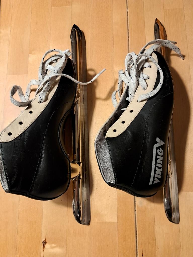 Viking schaatsen maat 34 - zeer goede staat, Ophalen of Verzenden, Zo goed als nieuw, Viking