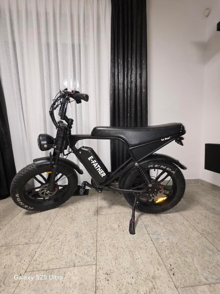 Fatbike v8 pro, Fietsen en Brommers, Zo goed als nieuw, 59 cm of meer, 50 km per accu of meer, Ophalen