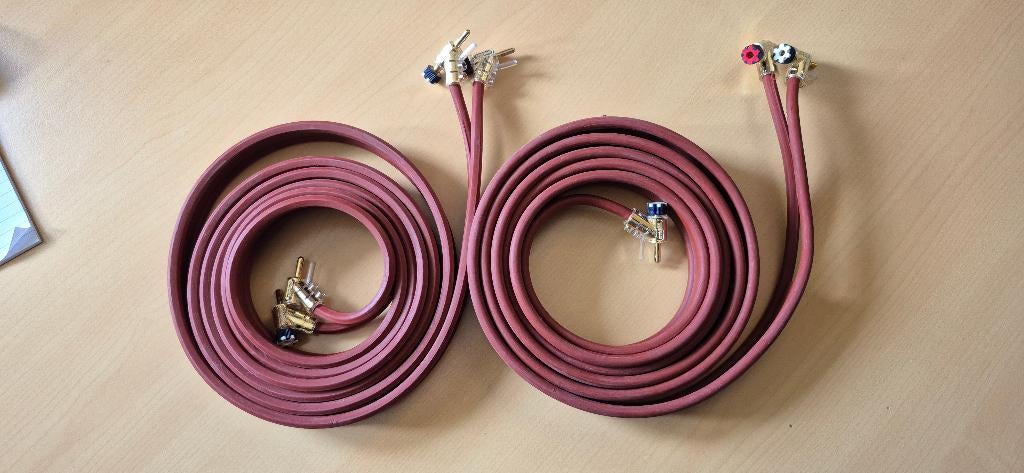 Van Den Hul Magnum, Audio, Tv en Foto, Audiokabels en Televisiekabels, Ophalen of Verzenden, Gebruikt, 2 tot 5 meter, Luidsprekerkabel