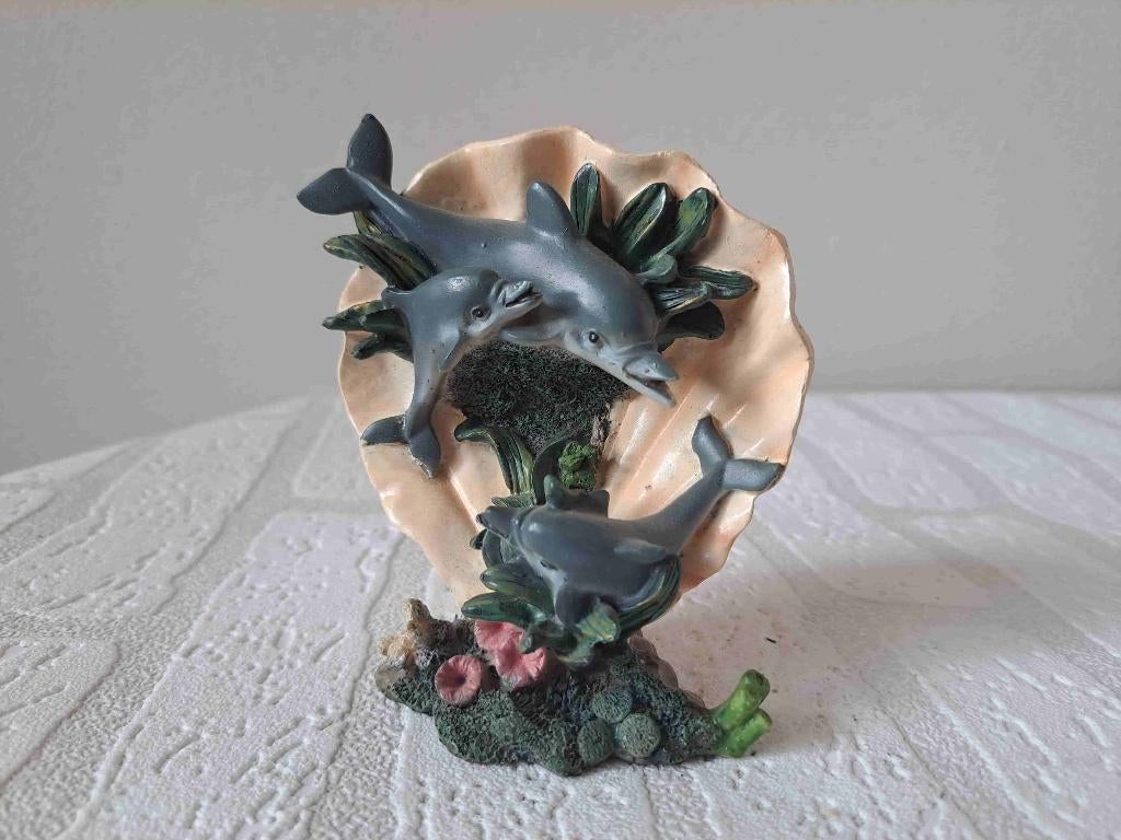 Dolfijnen oesterschelp waterplanten, kunsthars 10x6x12cm, Verzamelen, Beelden en Beeldjes, Ophalen of Verzenden, Gebruikt, Dier